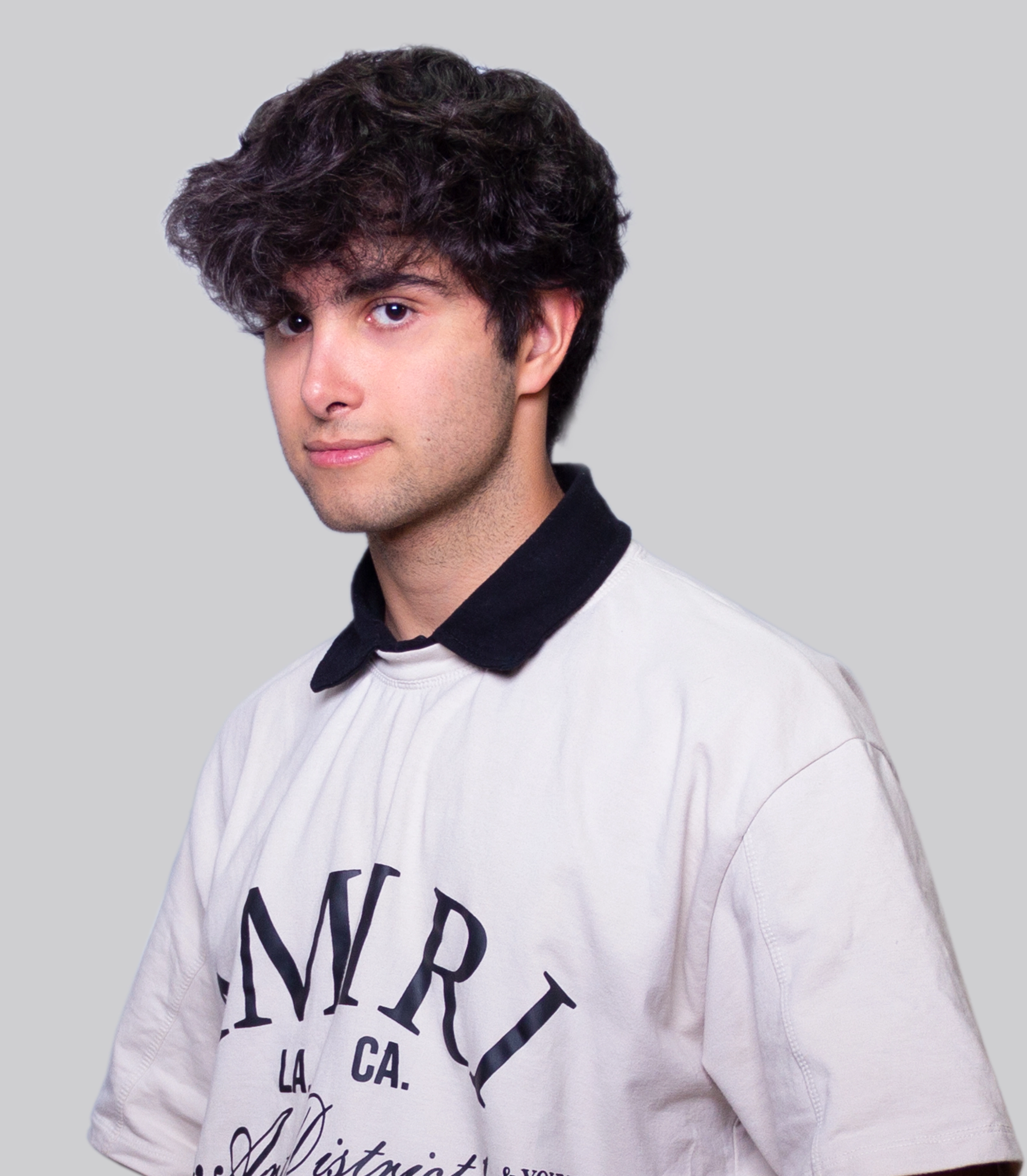 آرمین پاکدامن